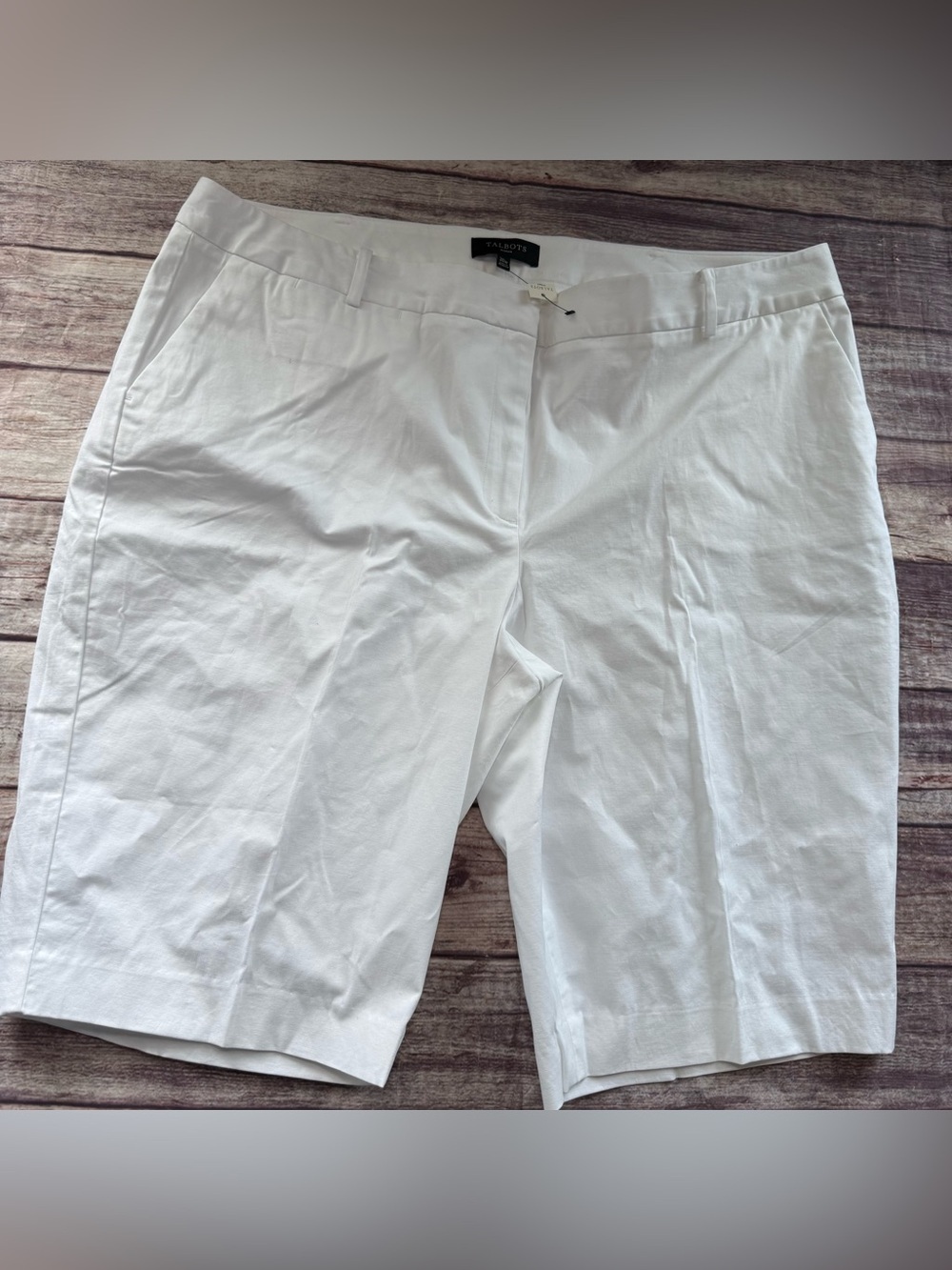 Talbots Woman Bermuda Shorts White Women’s Plus 20W 9" Inseam NEW 3117